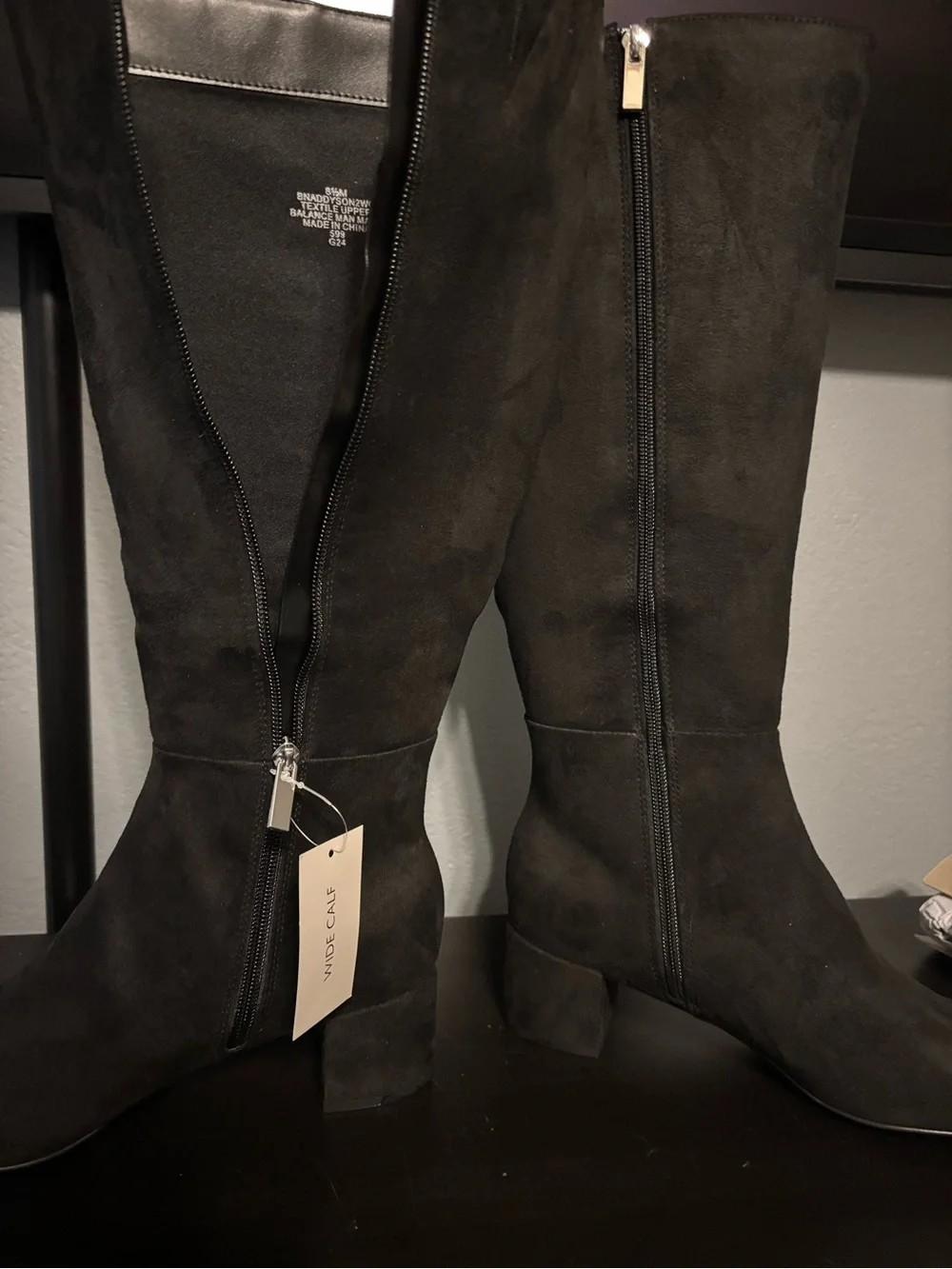Classic Tall Women's Knee-High Boots in Black